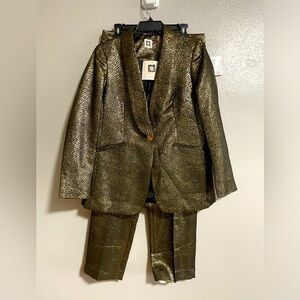 🆕 WT ANNE KLEIN SUIT GOLD & Black - Size M - HOLIDAY WEAR